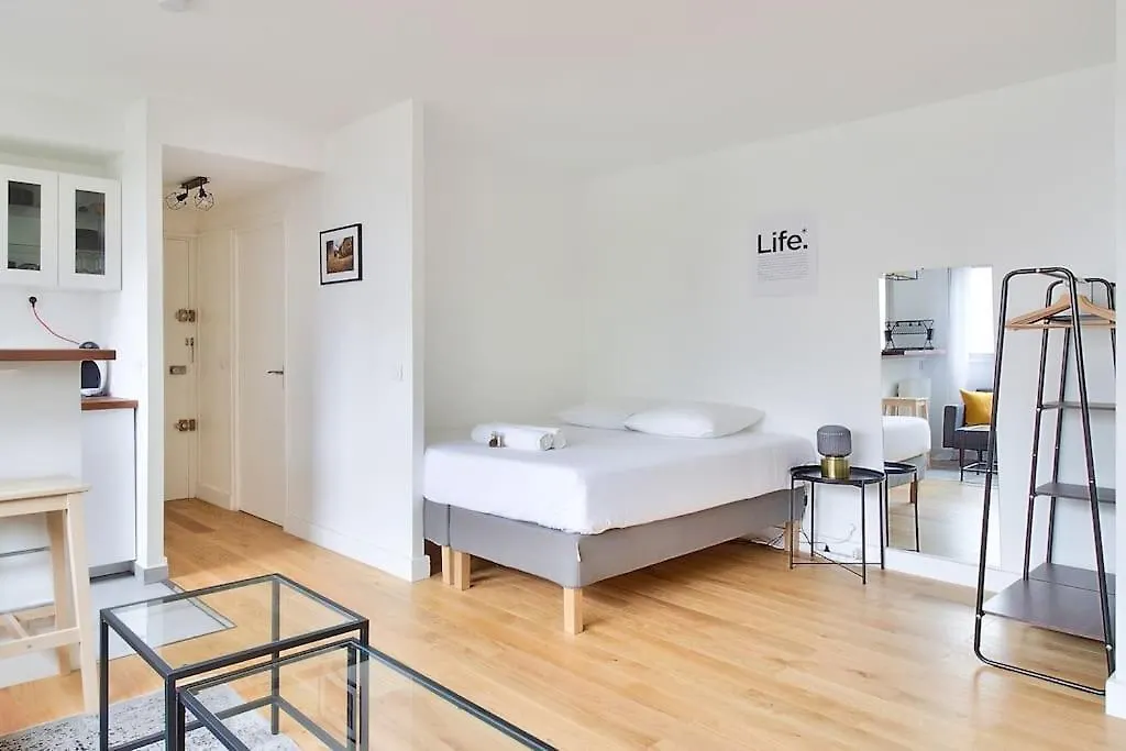 Apartmán Modern 1Br Flat Near Sacre-Coeur And Gare Du Nord Paříž 0*,  Francie
